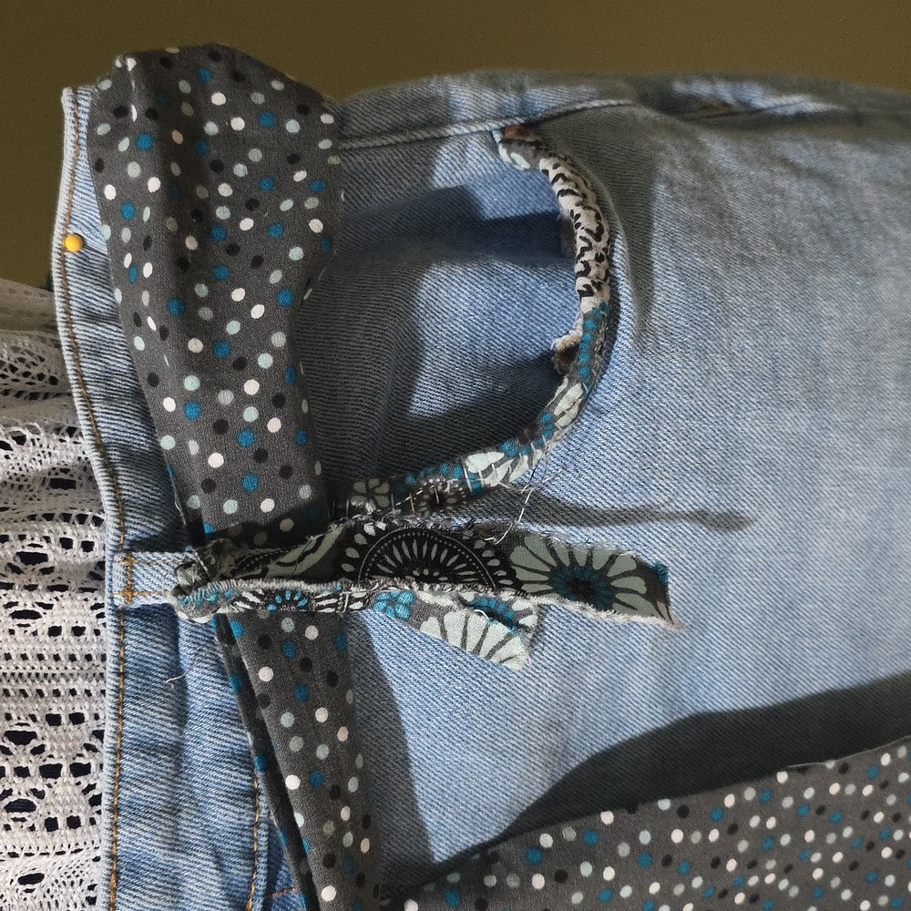 Upcycled Molly Made It  skirt with polka-dots and flowers - Picture 12 of 13